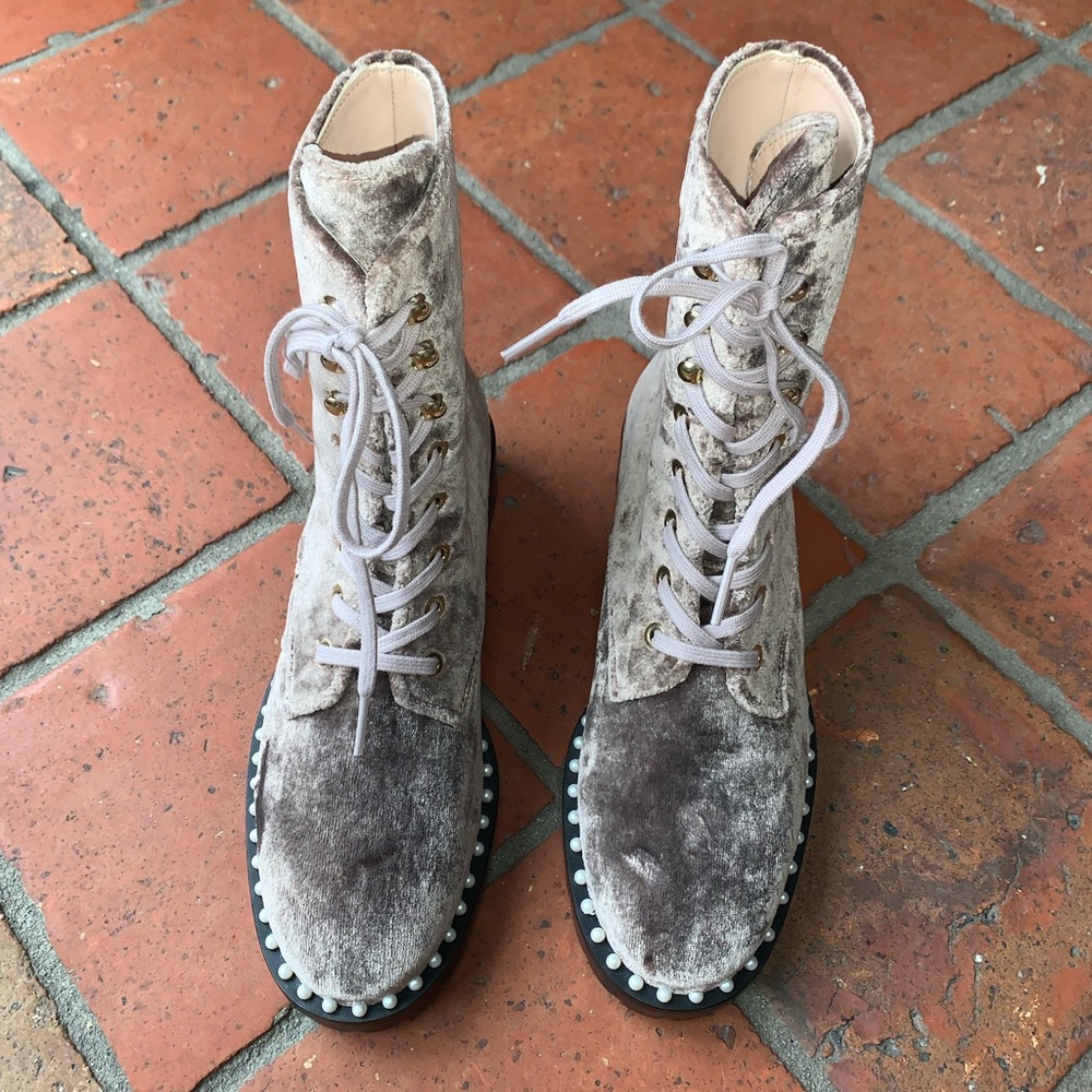 Stuart Weitzman Allie Pearl Bootie 5.5 - image 1